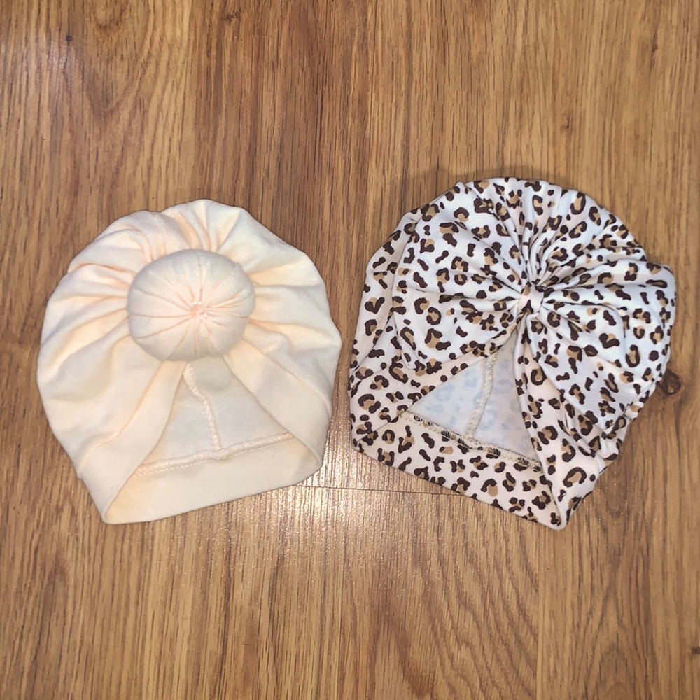 Baby hats set of 2
